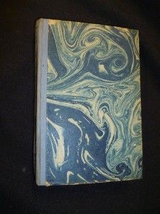 Une main dans l'ombre ; L'Etranger aux lunettes bleues ; La Terre des aïeux ; Mission de scout