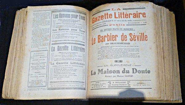 Les feuillets bleus, 1932-1933