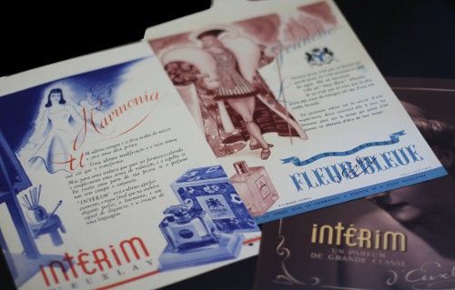 Trois publicités pour les parfums Euxlay dont une avec le bon de commande au verso