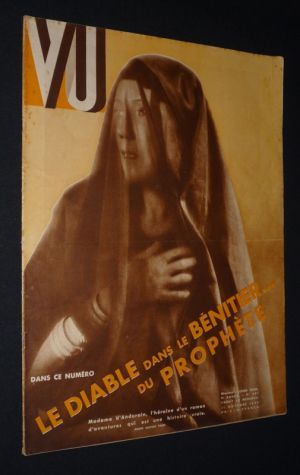 VU (6e année, n°293 - 25 octobre 1933) : Le Diable dans le bénitier... du prophète