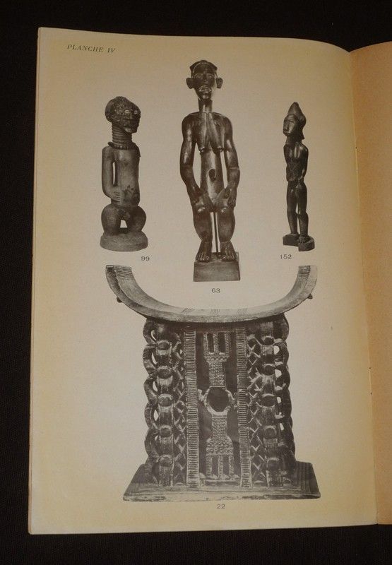 Collection Fénéon, 3e vente : Sculptures de l'Afrique Noire et de la Mélanésie - Coupe en bois Haida (Hôtel Drouot, 11 et 13 juin 1947)