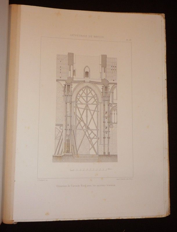 Cathédrale de Bayeux. Reprise en sous-oeuvre de la Tour centrale par M. E. Flachat. Description des travaux