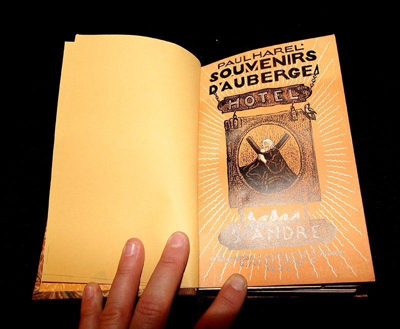 Deux volumes en un : Souvenirs d'Auberge / Figures et Musiques Lointaines : Nouveaux Souvenirs d'Enfance et d'Auberge