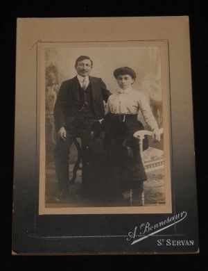 Photographie de couple par A. Bonnesoeur, Saint-Servan