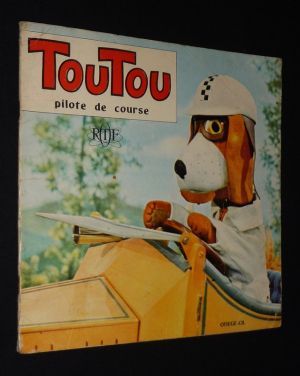 Toutou pilote de course (Un tennis pour Zouzou - La bonne colle de Toutou)