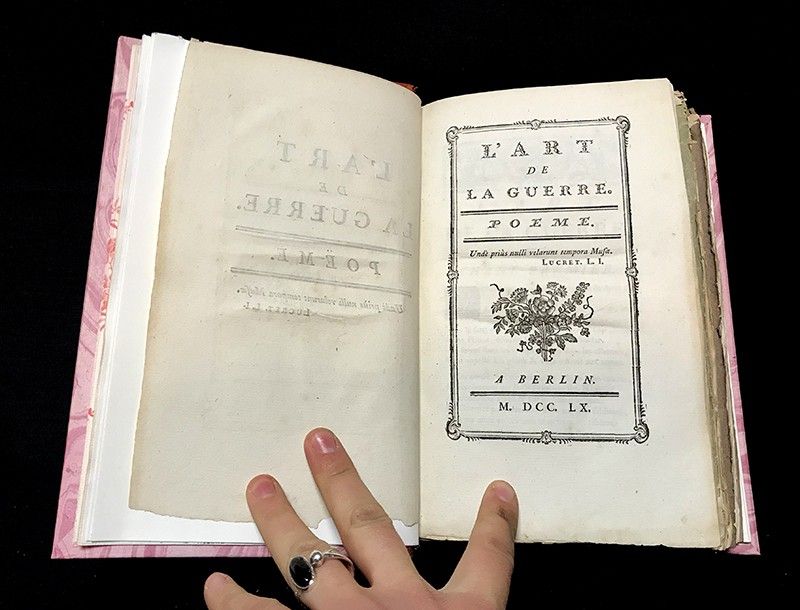 4 brochures en un ouvrage : 1. L'art de la Guerre / 2. Lettres de Stanislas Girardin à Musset-Pathay sur la mort de J. J. Rousseau / 3. Quelques observations sur la lettre de Fouché au duc de Wellington / 4. Trois nuits de Napoléon (copy)