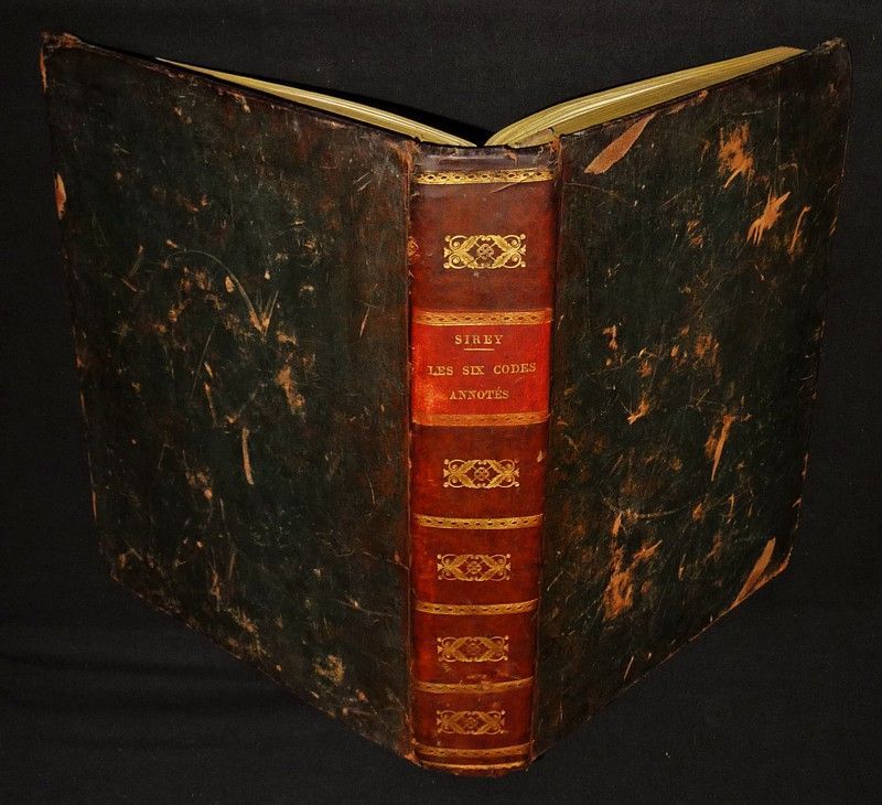 Les Six Codes annotés de toutes les décisions et dispositions interprétatives, modificatives et applicatives, jusqu'à l'année courante, avec renvoi aux principaux recueils de jurisprudence