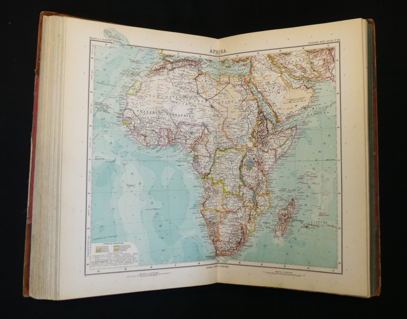 Grand atlas de géographie moderne