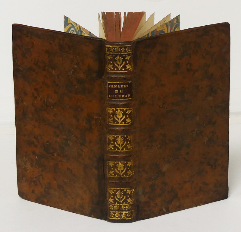 Pensées de Ciceron, traduites pour servir à l'éducation de la jeunesse.