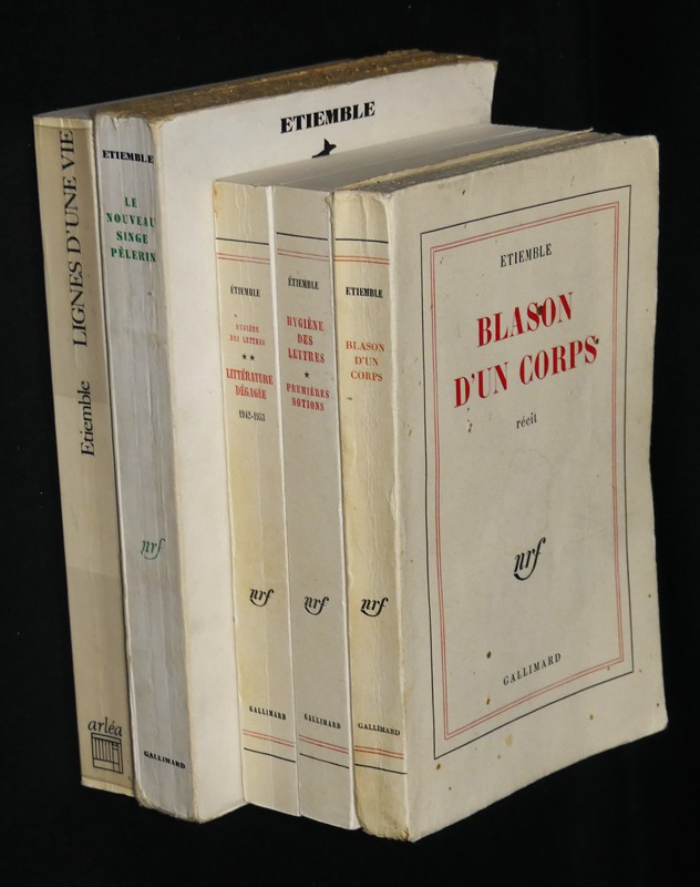 Lot de cinq livres de Etiemble