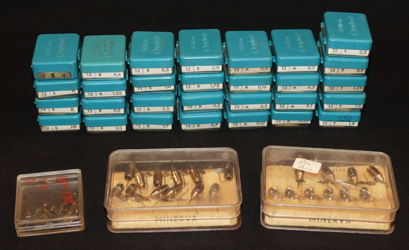 Lot de 22 plumes Minerva et 314 Pelikan Graphos Gunther Wagner