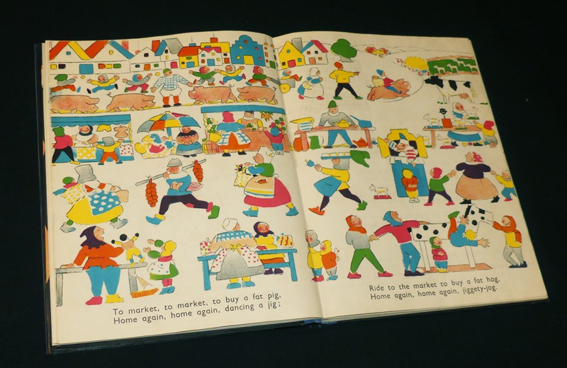 Hey Diddle Doodle. A Book of Nursery Rhymes Chosen and Illustrated by Winifred Marks