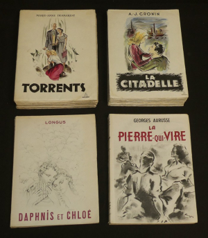 Quatre ouvrages publiés aux Éditions Panthéon