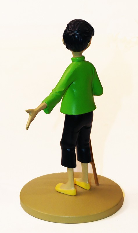 Figurine Tintin : 'Tchang indique Hou Kou' de l'album Le Lotus Bleu