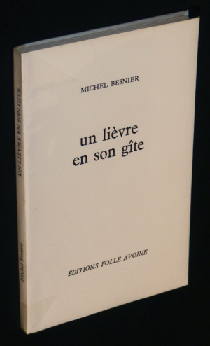 Un lièvre en son gîte