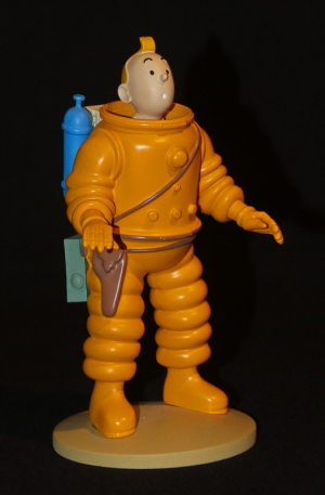 Figurine Tintin : 'Tintin en habit lunaire' de l'album On a marché sur la Lune