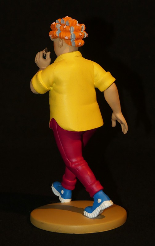 Figurine Tintin : 'Peggy Alcazar, la tigresse' de l'album Tintin et les Picaros