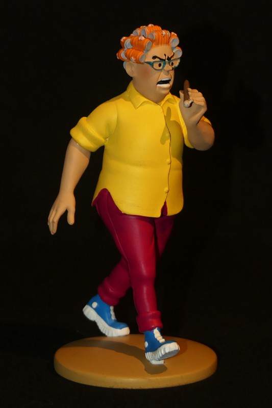 Figurine Tintin : 'Peggy Alcazar, la tigresse' de l'album Tintin et les Picaros