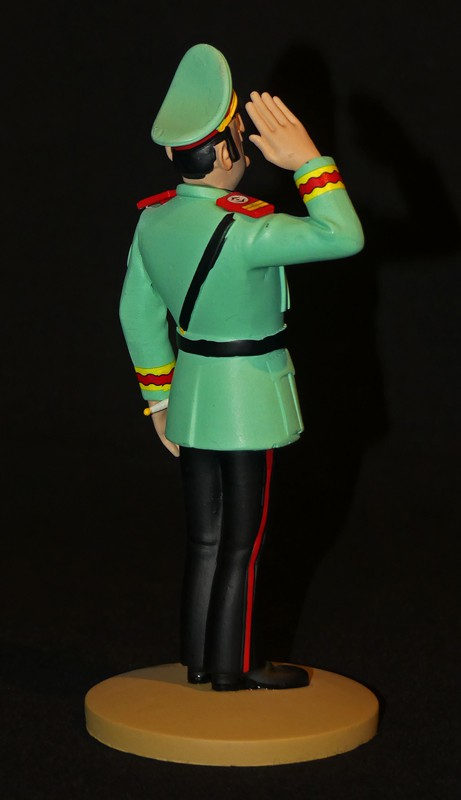 Figurine Tintin : 'Le Colonel Alvarez, aide de camp du Général Tapioca' de l'album Tintin et les Picaros