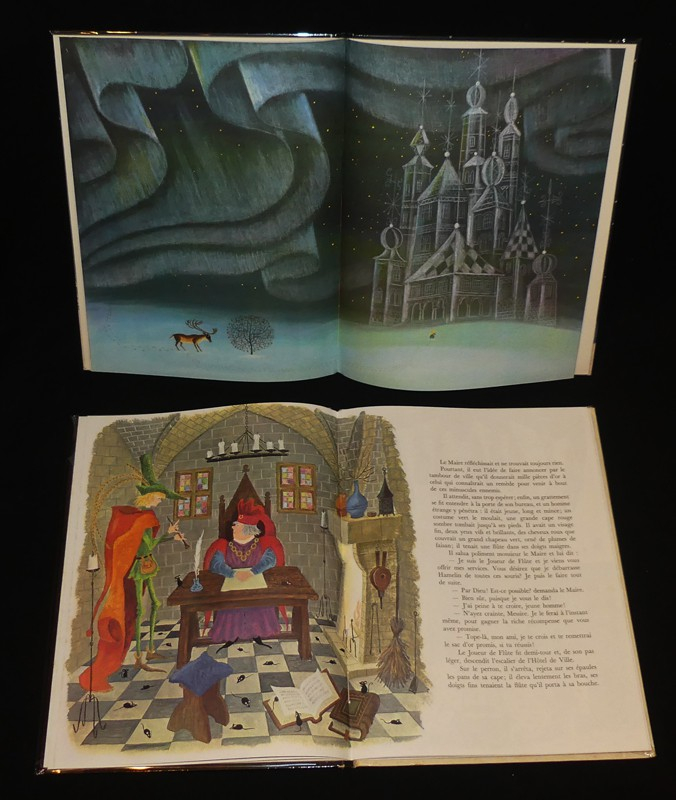 Lot de trois albums de contes illustrés par Tillard