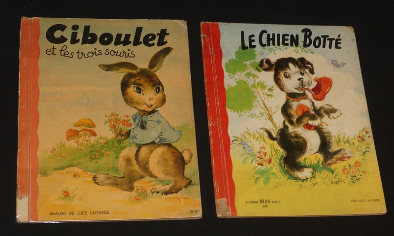 Deux albums de la collection 