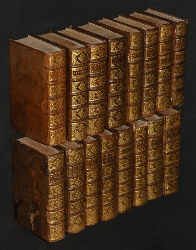 Seize volumes de la vulgate de Le Maistre de Sacy, édition dix septième chez Desprez