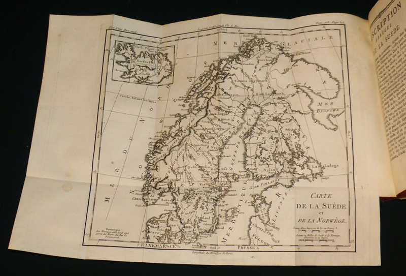 126 volumes - Histoire universelle depuis le commencement du monde jusqu'à présent ; composée en  Anglois par une société de Gens de Lettres; enrichie de figures et de cartes