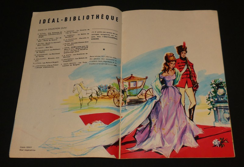 Sept catalogues des Editions Hachette consacrés aux livres pour enfants