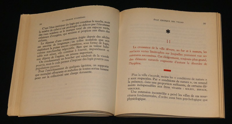 La charte d'Athènes avec un discours liminaire de Jean Giraudoux